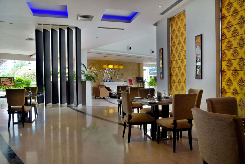 Apartment Entrance Paramount Golf Foreste