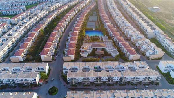 Green Spaces and Parks at Paramount Golf Foreste