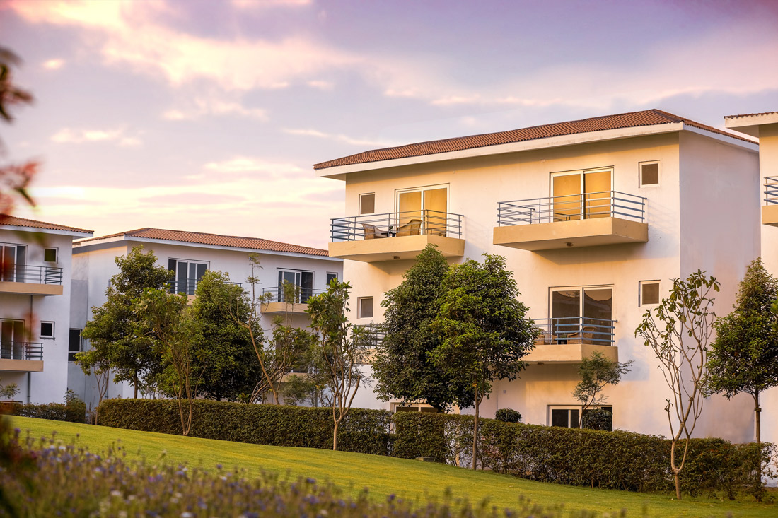 Panoramic outdoor view of Paramount Golf Foreste Project in Greater Noida