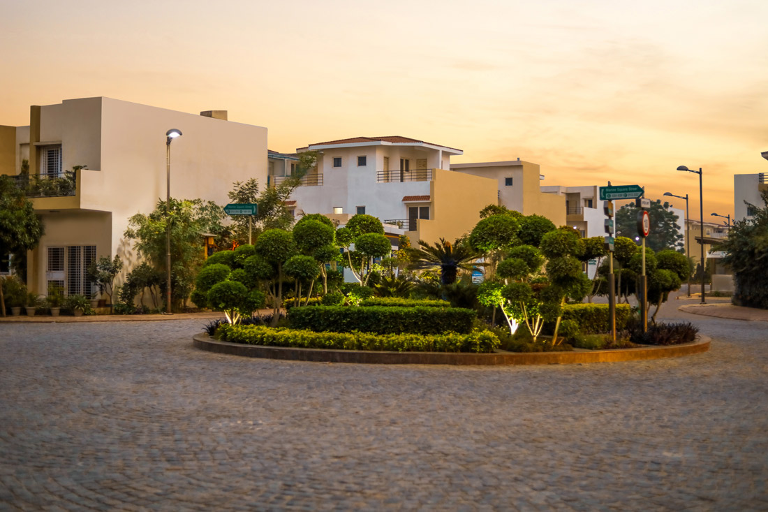Outdoor View of Paramount Golf Foreste Villas and Apartments in Greater Noida
