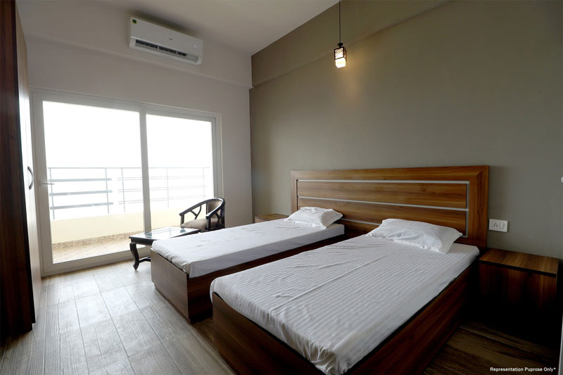 Paramount Golf Foreste Studio Apartment Interior